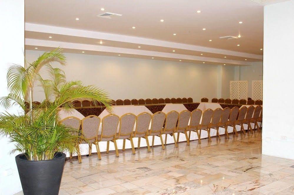 Torres De Alba Hotel & Suites Panama City Ngoại thất bức ảnh